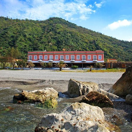 Hotel Ristorante La Scogliera - Nuova Gestione Piraino Bagian luar foto