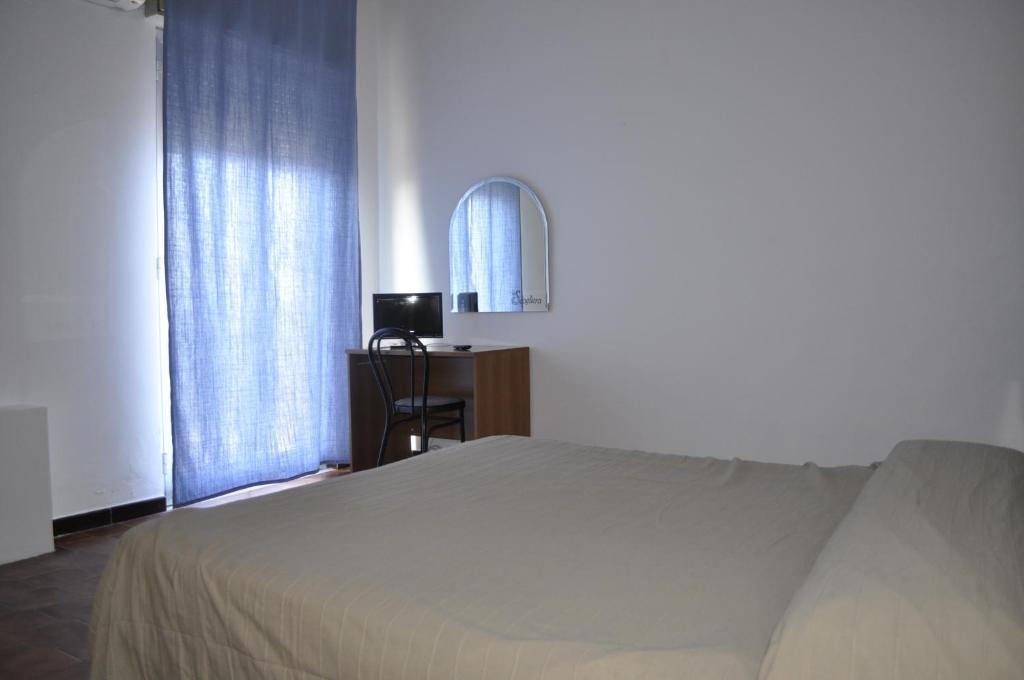 Hotel Ristorante La Scogliera - Nuova Gestione Piraino Bagian luar foto