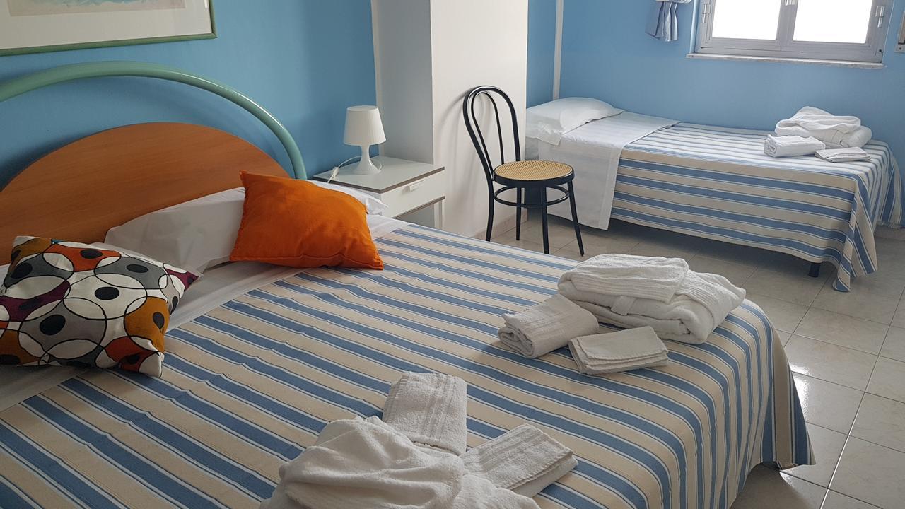 Hotel Ristorante La Scogliera - Nuova Gestione Piraino Bagian luar foto